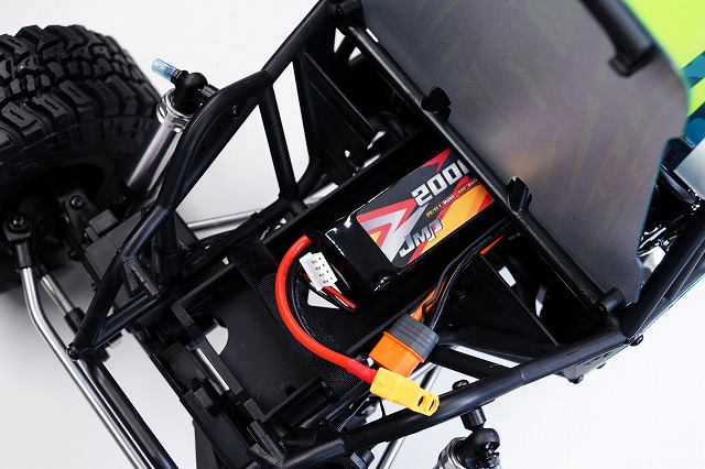 取寄対象品】Horizon Hobby 1/8スケール AXP8 Gilamon 2.2 4X4 RTR